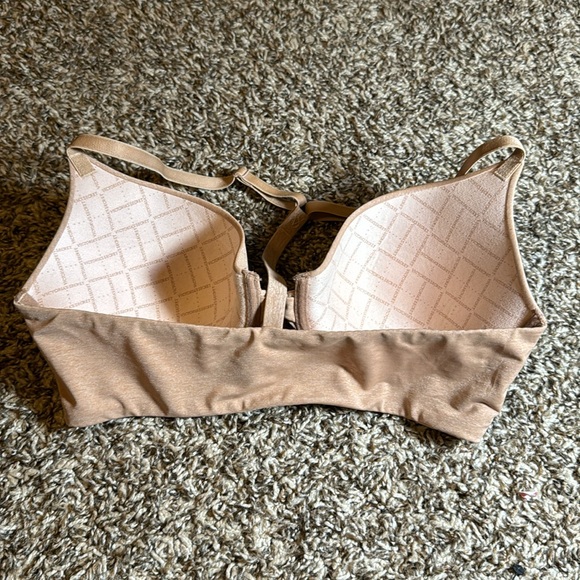 Victoria’s Secret bra - Picture 2 of 3